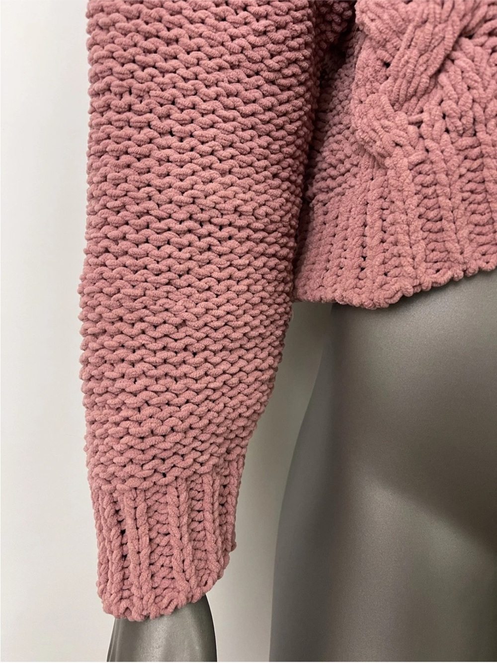 Altar'd State Dusty Rose Cropped Cable Turtleneck Sweater - Picture 5 of 8